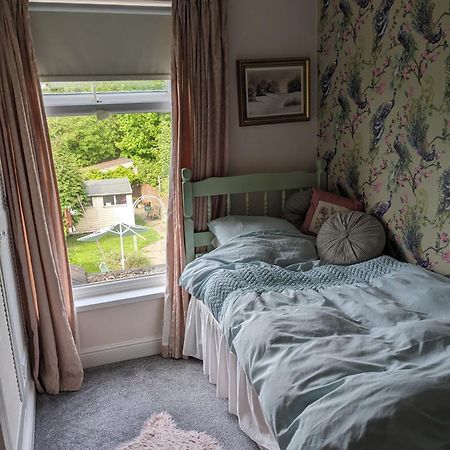 6 Trinity Grove Ella Street Hu5 3Bb Bed & Breakfast Kingston upon Hull Exterior foto